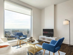 Luxurious High Rise 1BR With Louisville Flair by Cozysuites