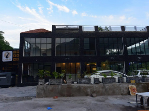 La Orilla Hotel