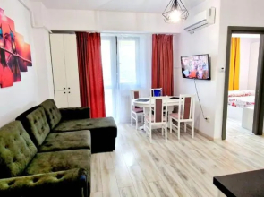 Evelyn Modern Apartment near Palas