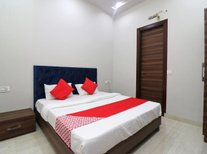 OYO 38799 Savoy Guest House