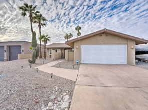 2 Mi to Dtwn: Lake Havasu City Oasis w/ Pool