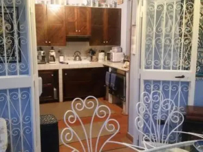 Hassin Cottage