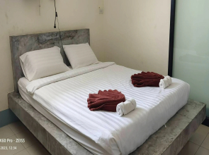 Top Harvest Rental - Hostel