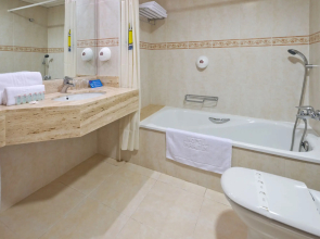 Hotel Montemar Maritim