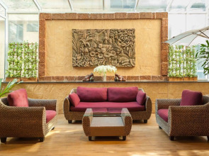 Pinnacle Lumpinee Park Hotel