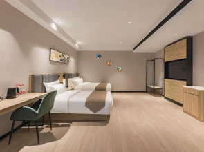 GreenTree Inn Express Hotel (Baoding Mancheng District Government Branch)