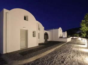 Airy suites santorini