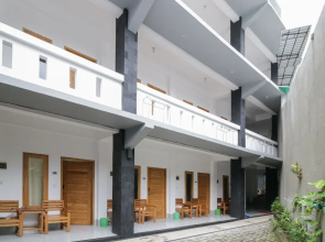 Airy Batu Layar Raya Senggigi KM 8 Lombok