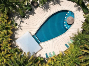 Beach House LM006