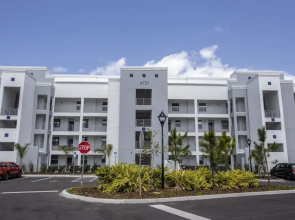 Luxurious 2 Bedroom Apartment Close to Disney 303 4721