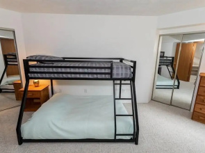 Seven Springs 2 BR Deluxe Condo with Loft, Mountain Views by RedAwning