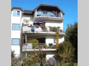 Souterrainwohnung mit großem Garten und Sauna