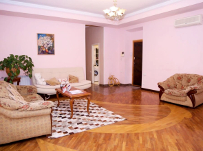 Amiryan Apart &Tours