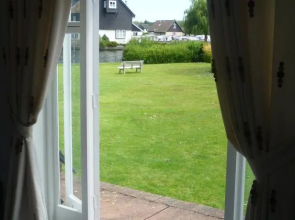 Wroxham Peninsula Cottage