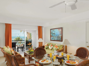 Beachscape Kin ha Villas & Suites