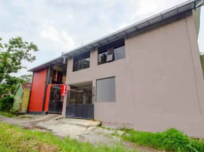 OYO 2476 Maguwo Indah Homestay