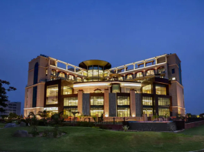 Welcom Bella Vista Chandigarh Hotel