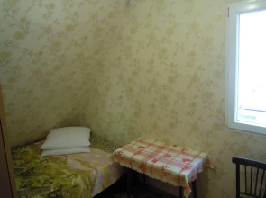 Na Vzletnaya 16 Guest House