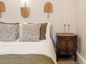 The Gamekeeper's Cottage-Stunning 2 Bed