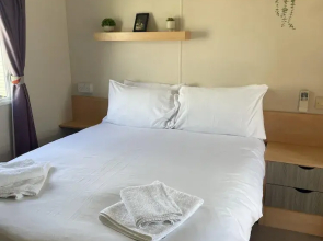 Remarkable 2-bed Holiday Home in Whitstable