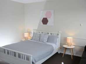 Beauty Point Waterfront Hotel