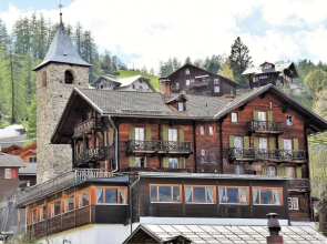 The Alpina Lodge