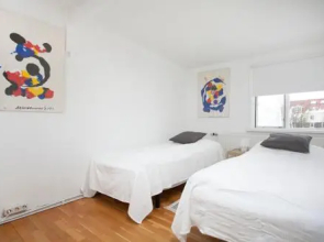 Falkinn Guesthouse