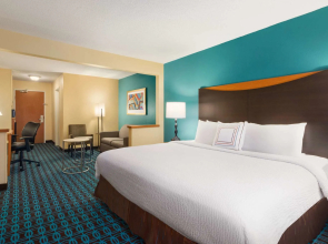 AmeriVu Inn & Suites - Grand Forks