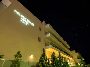 Golden Beach Hotel