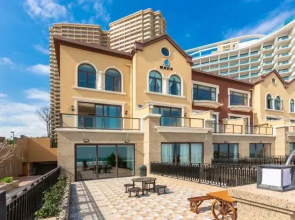 Be happy seaside holiday villa