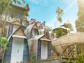 Semilir Glamping