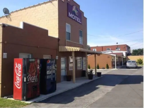 A & E Motel