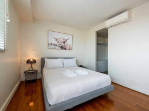 Beautiful 1-bed in St Kilda w/ Parking & Terrace