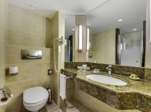 Robinson Camyuva - Adults only