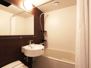 Smile Hotel Premium Osaka Hommachi