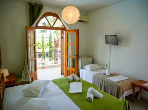 Irida Hotel