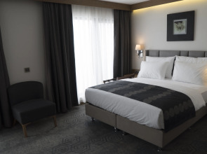 Yuksel Istanbul Yenikapi