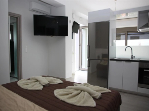 Villa Maria Sea View by Checkin