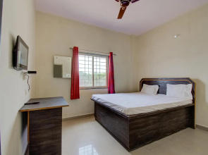 Spot on 40953 Saravanan Lodge