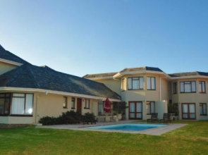 Sandbaai Country House