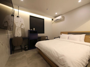 Ekklim Hotel
