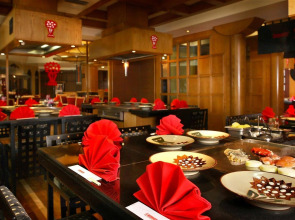 Mövenpick Grand Al Bustan Dubai