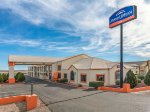 Howard Johnson by Wyndham Holbrook