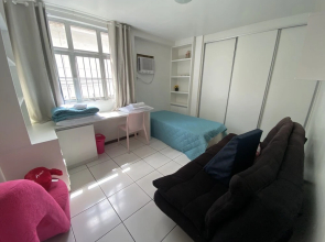 3 quartos a 2 quadras da Praia