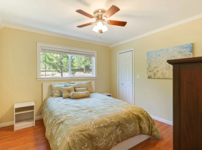 Groveland Vacation Rental w/ Private Deck & Grill!