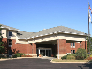 Hampton Inn & Suites Newtown