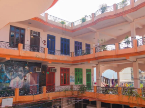 Live Free Hostel
