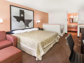 Premier Inn Palestine