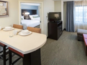 Staybridge Suites Omaha West