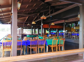 Sand Sea Beach Resort